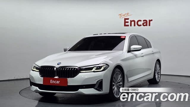 BMW 5 Series (G30)