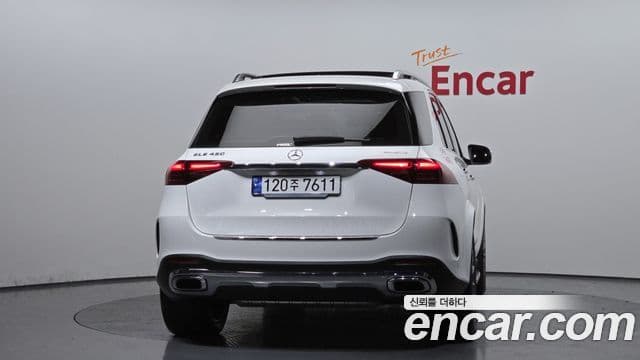 Mercedes-Benz GLE-Class W167 4