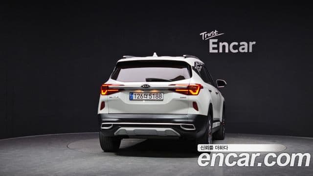 Kia Seltos 4