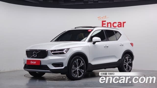 Volvo XC40 1