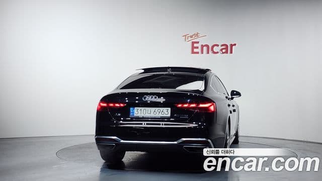 Audi A5 (F5) 3