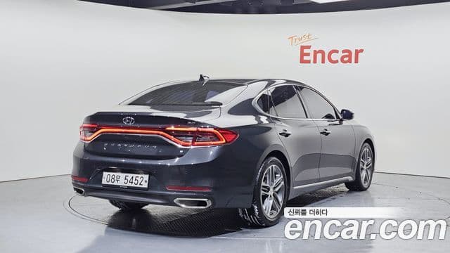 Hyundai Grandeur IG 2