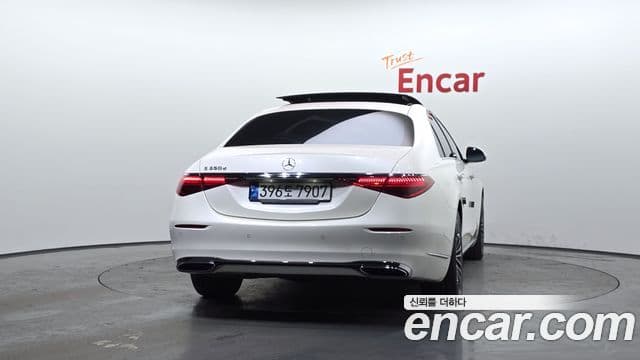 Mercedes-Benz S-Class W223 4
