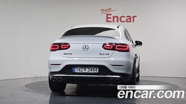 Mercedes-Benz GLC-Class X253 4