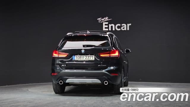 BMW X1 (F48) 4