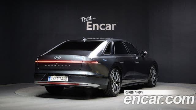 Hyundai Grandeur (GN7) 2