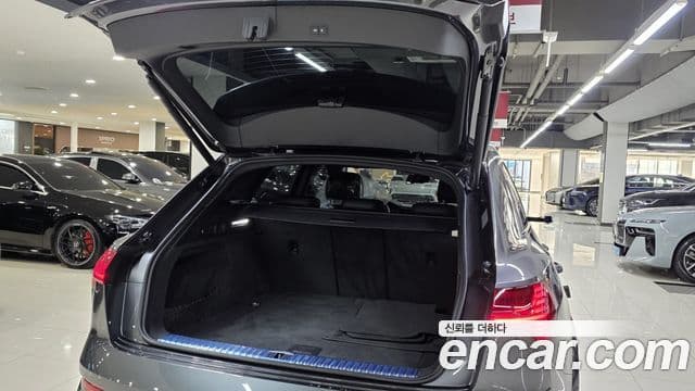 Audi e-트론 4