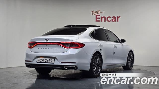 Hyundai Grandeur IG 2