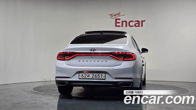 Hyundai Grandeur IG 4