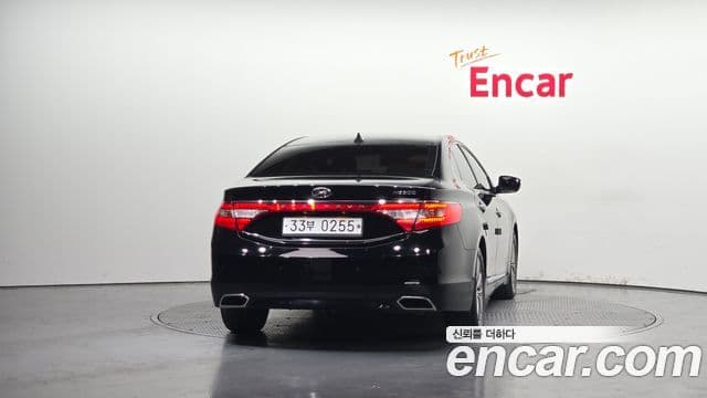 Hyundai Grandeur HG 4