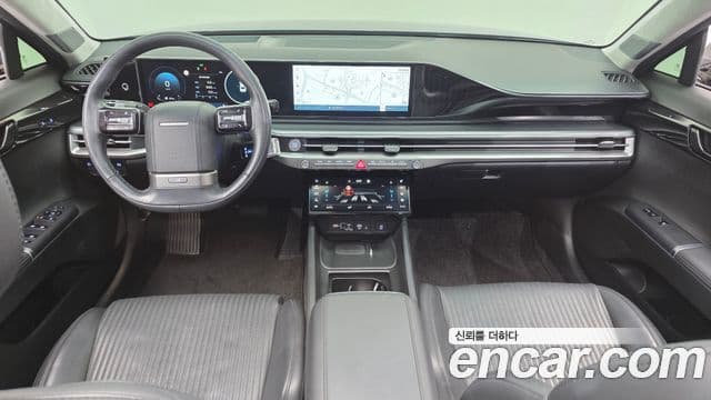 Hyundai Grandeur (GN7) 4