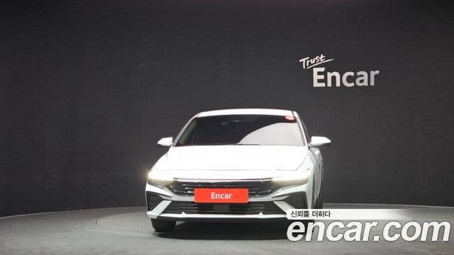 Hyundai The New Avante (CN7) 3