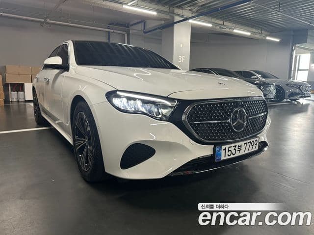Mercedes-Benz E-Class W214 1