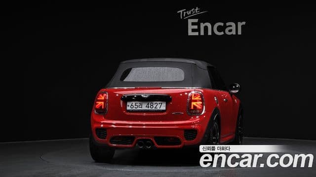MINI Cooper S Convertible 4