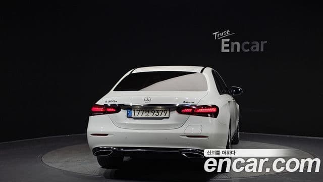 Mercedes-Benz E-Class W213 3