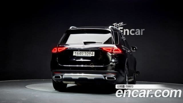 Mercedes-Benz GLE-Class W167 4