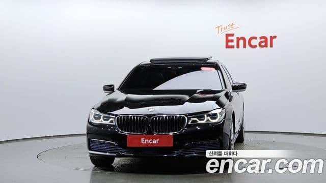 BMW 7 Series (G11) 2