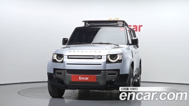 Land Rover Defender (L663) 3