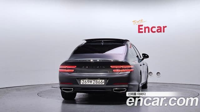 Genesis G80 (RG3) 3