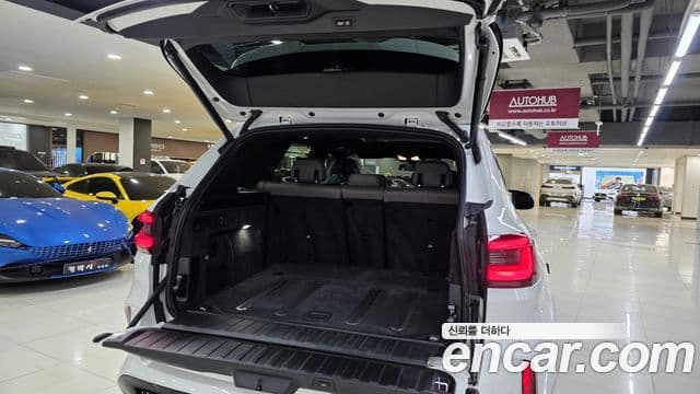 BMW X5M (G05) 4