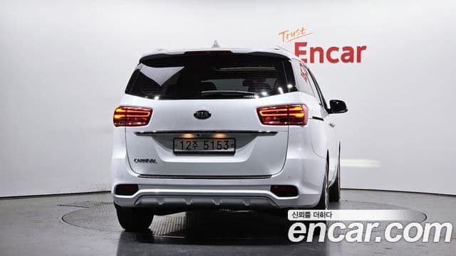 Kia The New Carnival 4