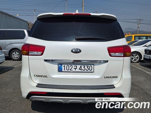 Kia All New Carnival 3