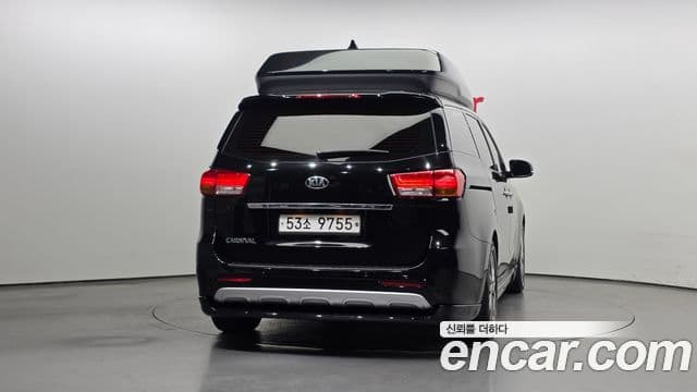 Kia All New Carnival 4