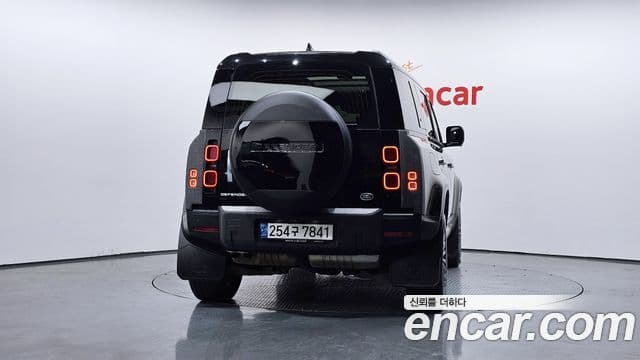 Land Rover 디펜더 (L663) 3