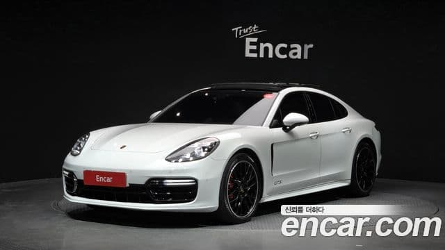 Porsche Panamera (971) 1