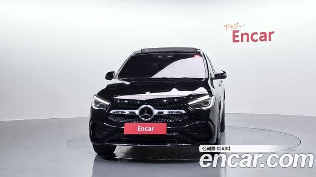 Mercedes-Benz GLA-Class H247 3