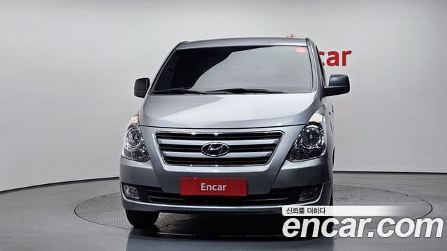 Hyundai Grand Starex 3