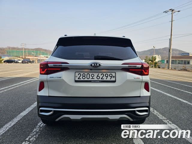 Kia Seltos 4