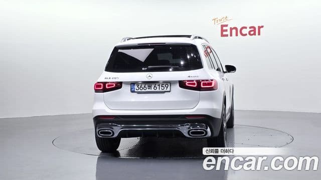 Mercedes-Benz GLB-Class X247 4