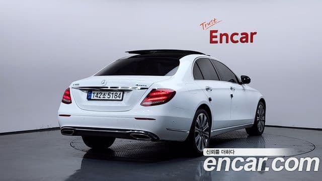Mercedes-Benz E-Class W213 2