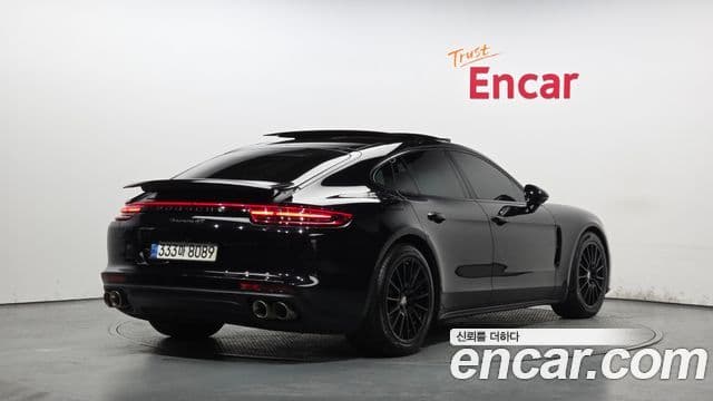Porsche Panamera (971) 2