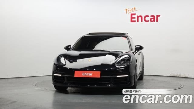 Porsche Panamera (971) 3