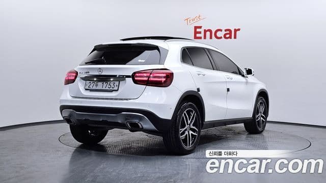 Mercedes-Benz GLA-Class X156 2