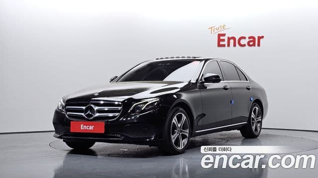 Mercedes-Benz E-Class W213 1