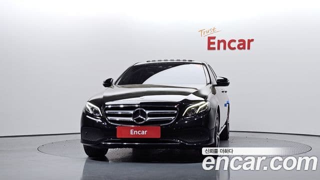 Mercedes-Benz E-Class W213 3