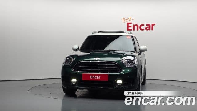MINI Cooper D Countryman 3