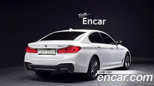 BMW 5 Series (G30) 2