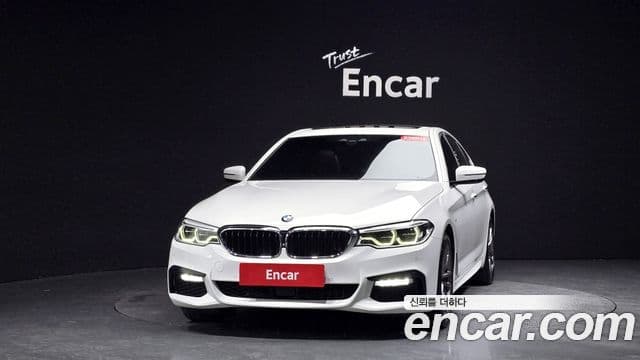 BMW 5 Series (G30) 3