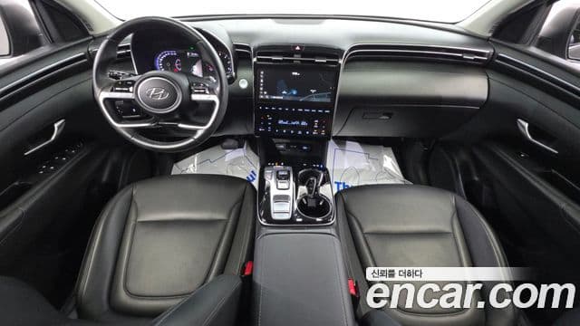 Hyundai Tucson (NX4) 4