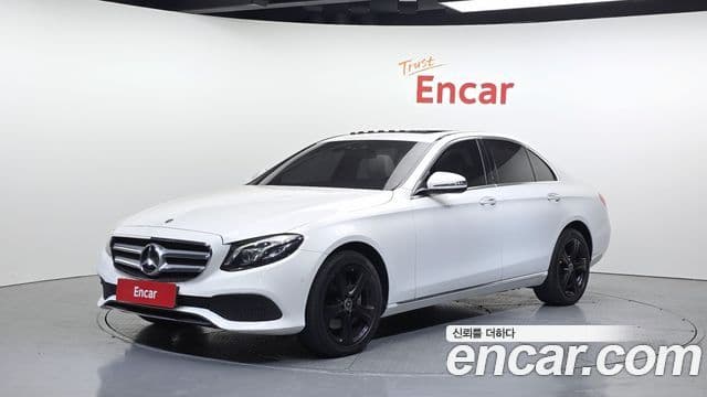 Mercedes-Benz E-Class W213 1