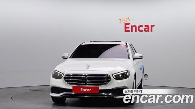 Mercedes-Benz E-Class W213 3