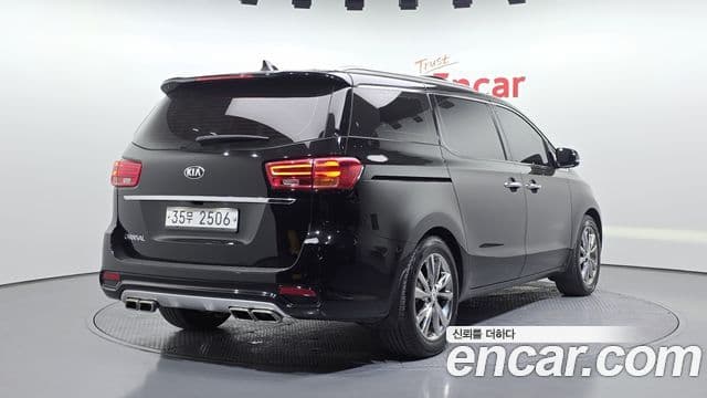 Kia The New Carnival 2