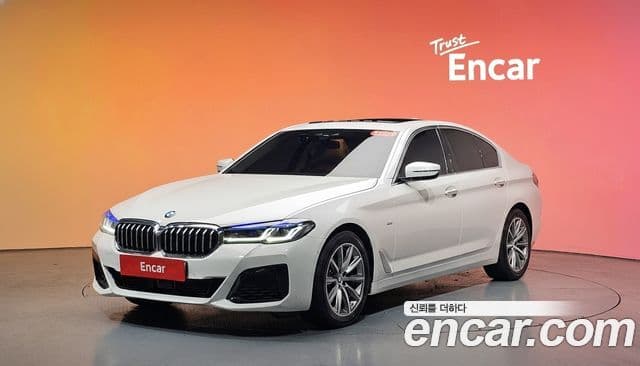 BMW 5 Series (G30)