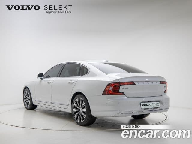 Volvo S90 4