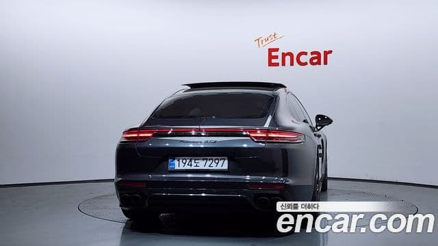 Porsche Panamera (971) 4