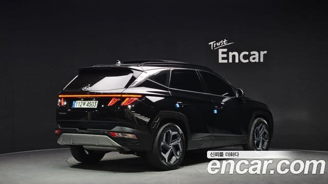 Hyundai Tucson (NX4) 2
